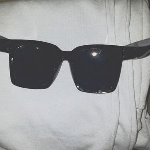 Black square sun shades
